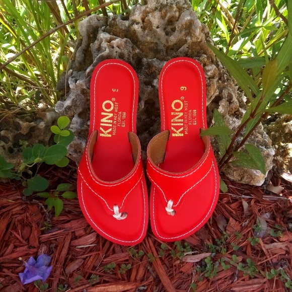 Red Kino Lily Rope Thong Sandals - Picture 3 of 7